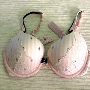 Victoria Secret Classic Pink and White Stripe. Body by Victoria Secret 34C